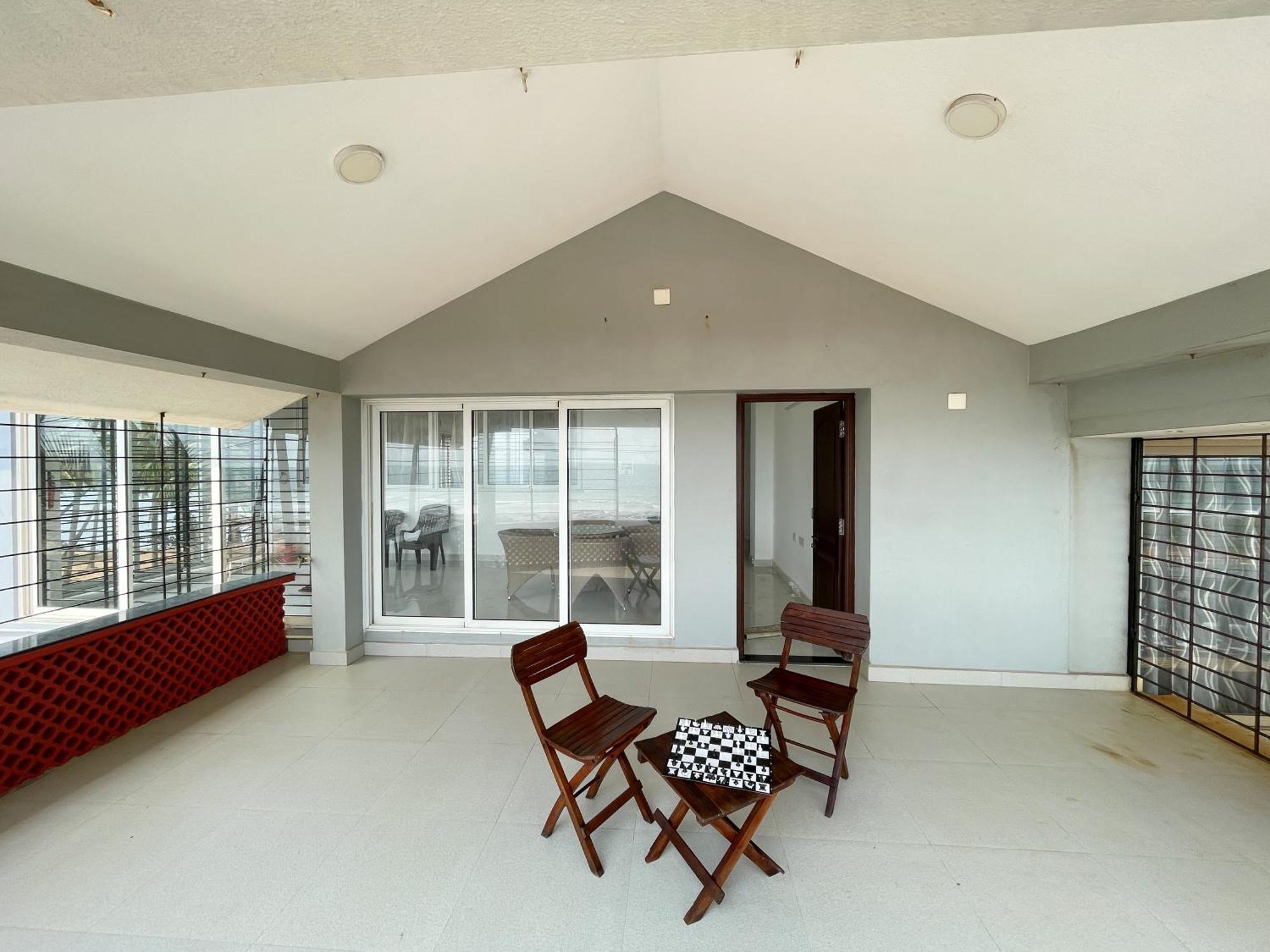 Gintara Beach Homestay By Evaddo Kalyānpur Exterior foto